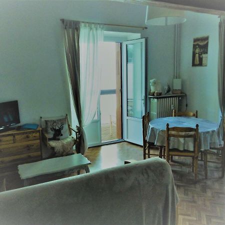 Le Pardeilhan Appt Chaleureux, Lumineux Avec Terrasse Et Parking En Coeur De Ville Bagnères-de-Luchon Εξωτερικό φωτογραφία